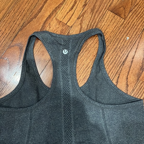 Lululemon run swiftly tank - Picture 4 of 4